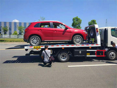 曲麻莱长岭道路救援